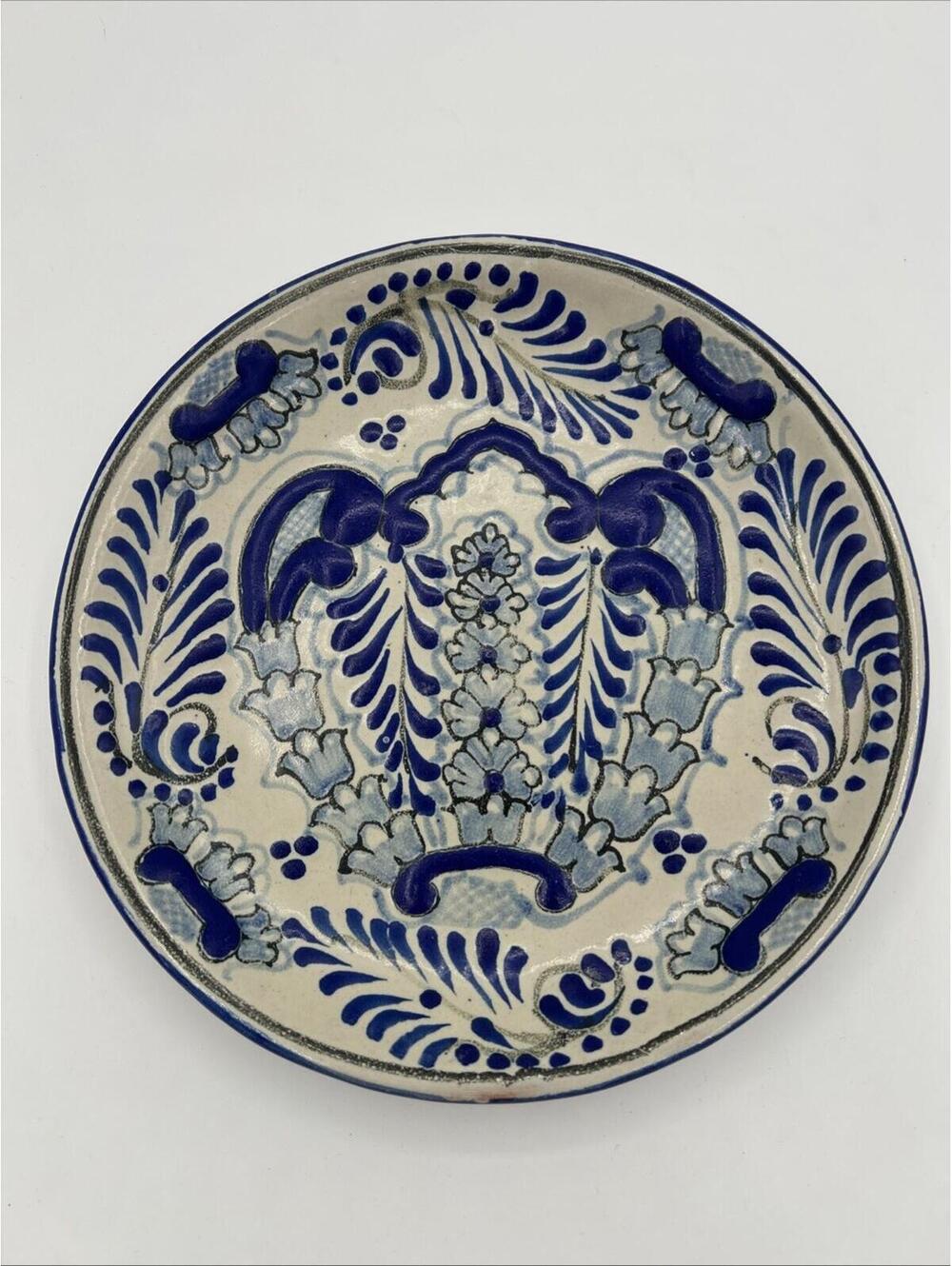 Mexico Talavera Plate Handmade Handpainted Pottery  10" Signed La Nueva España